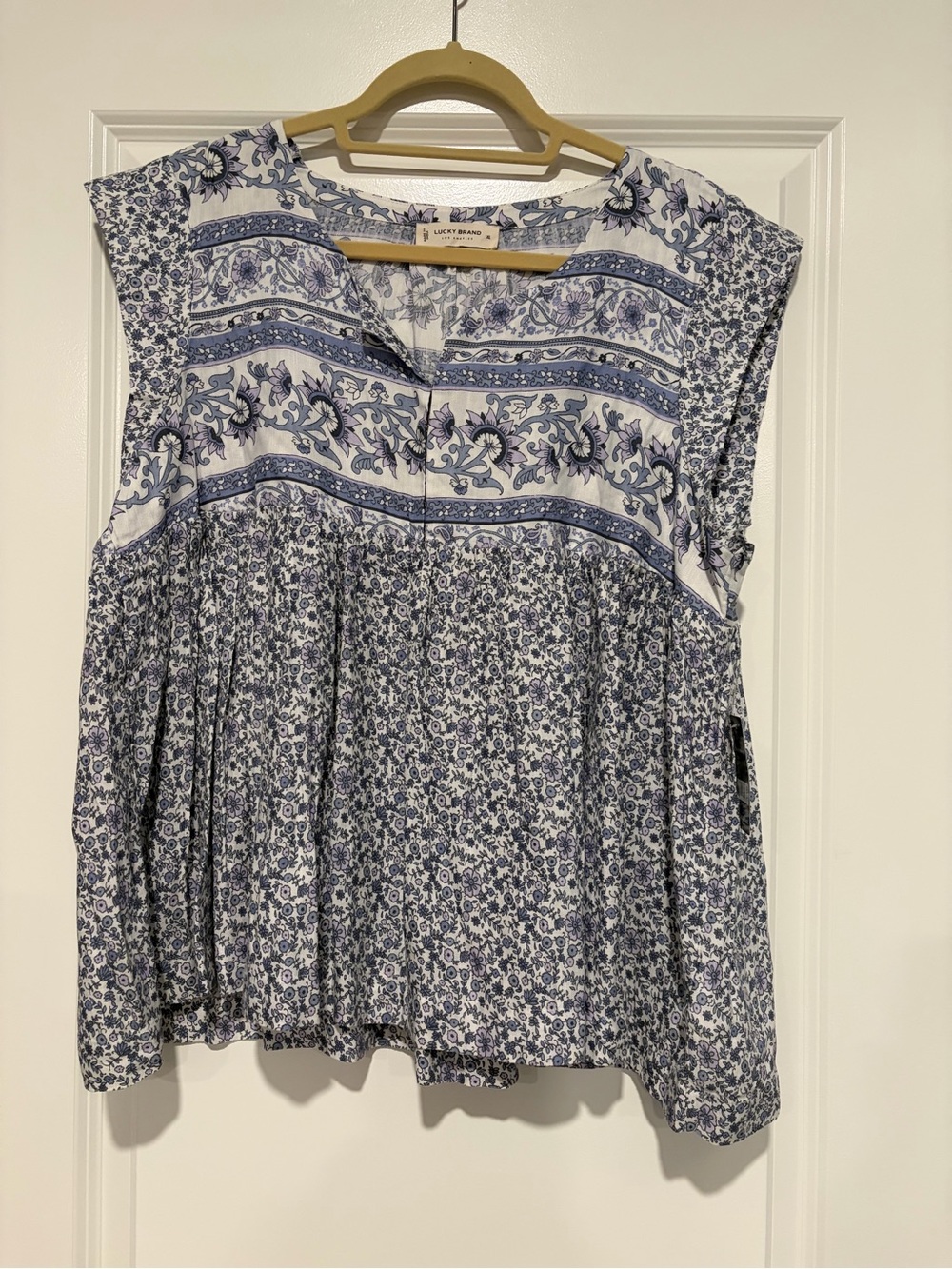 Lucky Brand White and Blue Floral Cap-Sleeve Tunic